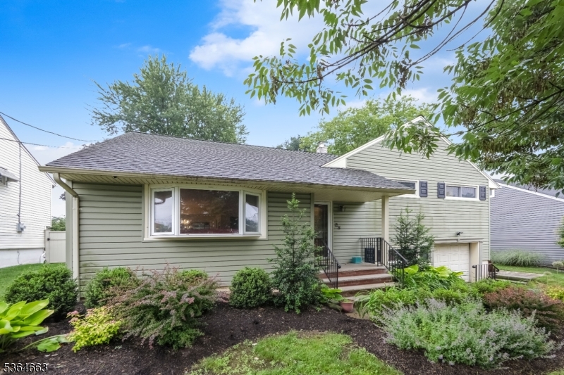 28 Urma Pl