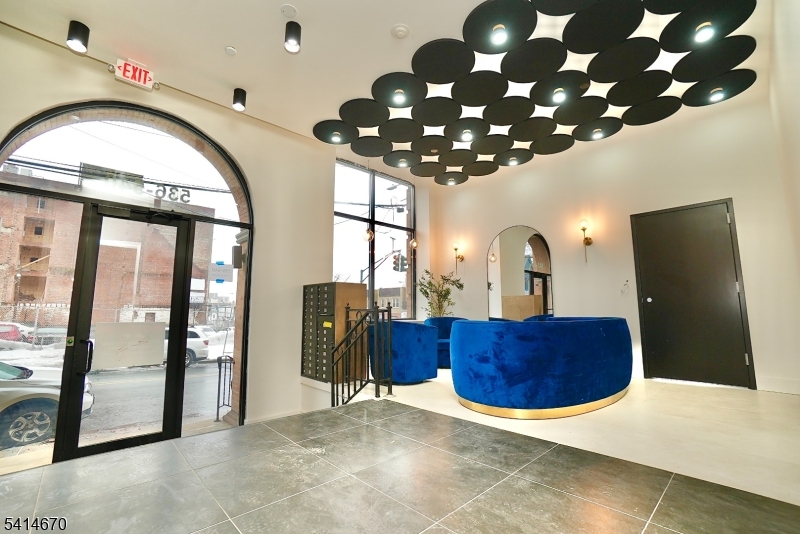 536-540 Central Ave Unit 403 403