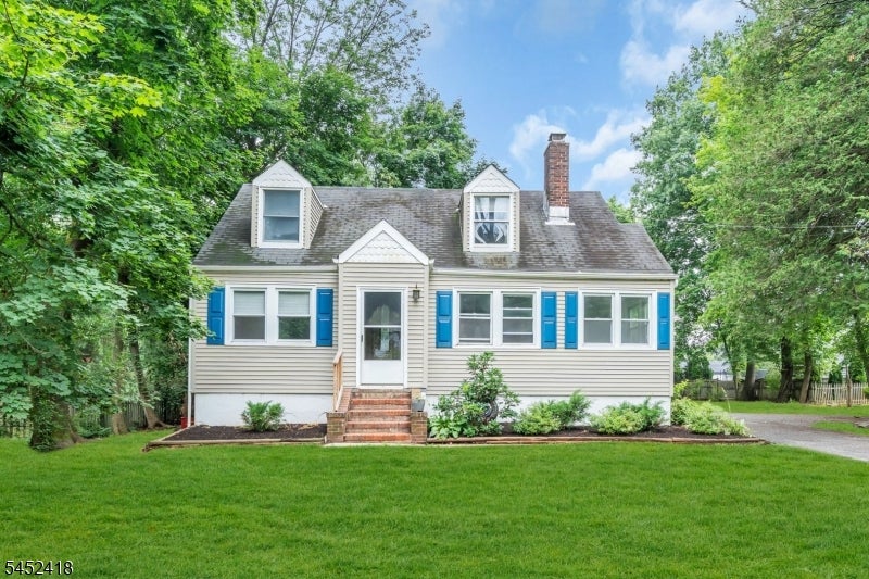 106 Mountain Ave
