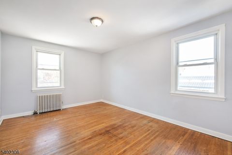 23 N Carpenter Ter Belleville Twp. NJ 07109