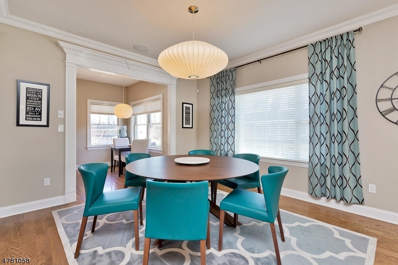 1B Foley Sq 1