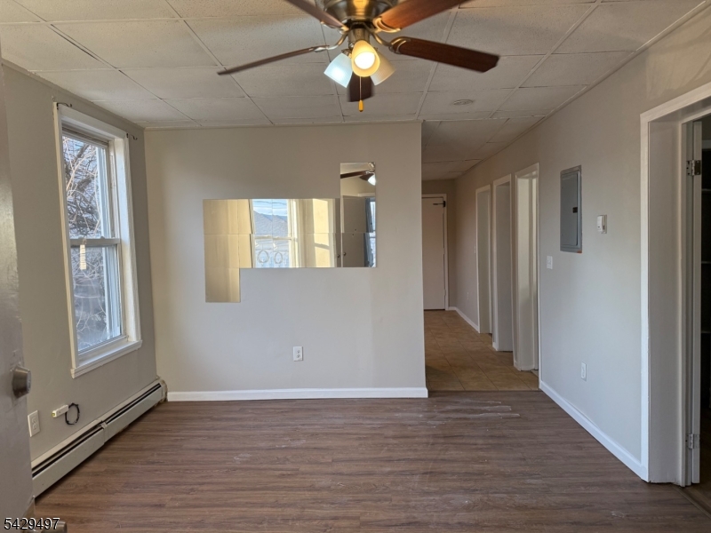 85 Holsman St