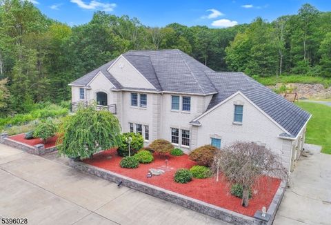 87 Walnut Valley Rd Blairstown Twp. NJ 07832