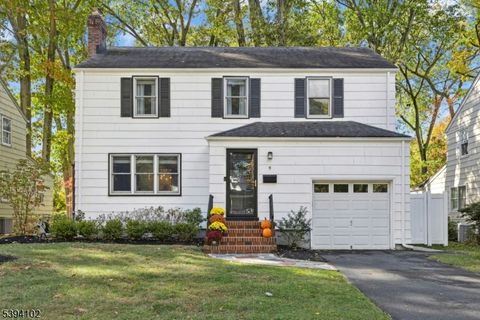 Photo of 9 Lenox Ave, Cranford, NJ 07016 (MLS # 3995163)