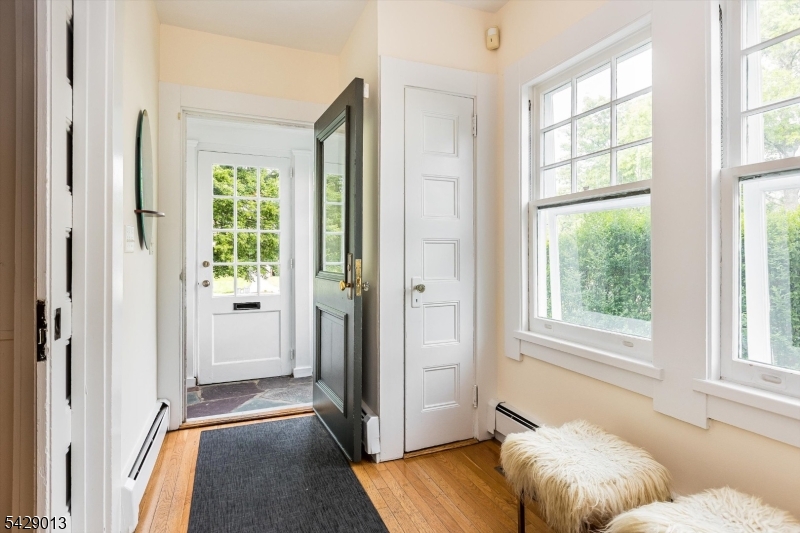 218 Inwood Ave