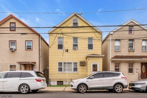 Photo for 29 Kossuth St