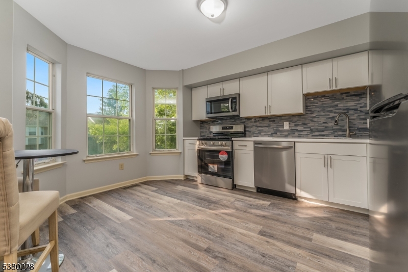 123 Pinehurst Dr