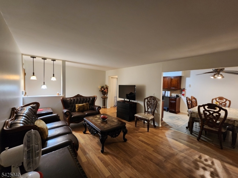 401 Highway 22 ,Bldg44,U4 4