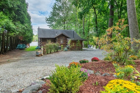 Photo for 207 Bearfort Rd