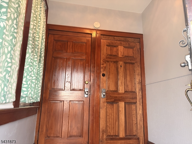 32 Hamilton Ave 2