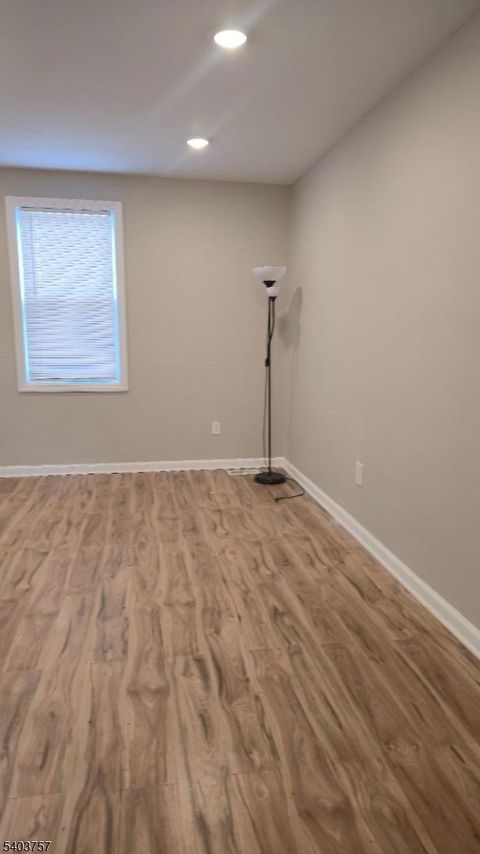 206 Chancellor Ave Newark City NJ 07112