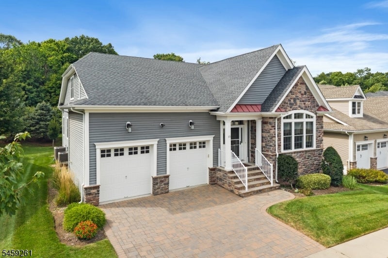 15 Portland Dr