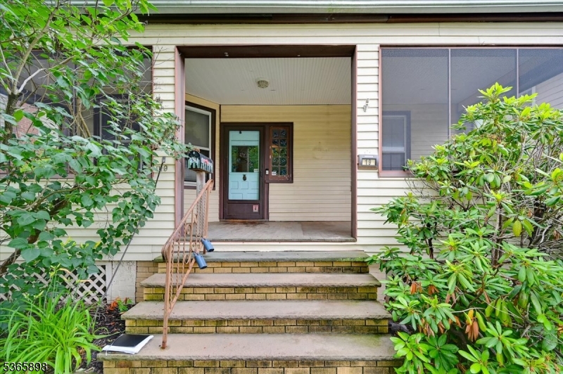 19 High St