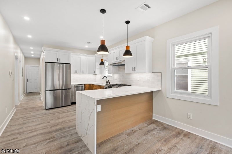 827 Murray St 2