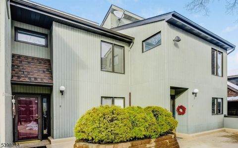 14 Highland Pl Maplewood Twp. NJ 07040