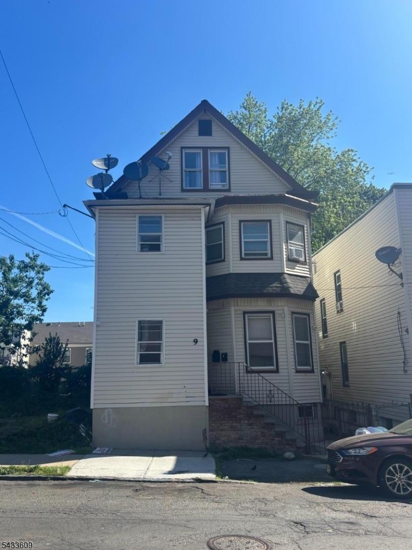 9 Courtland St