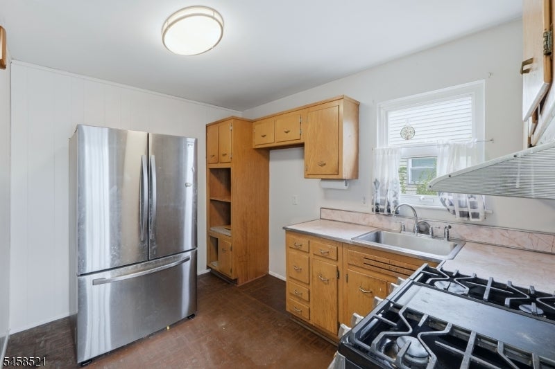 32 Merkel Dr