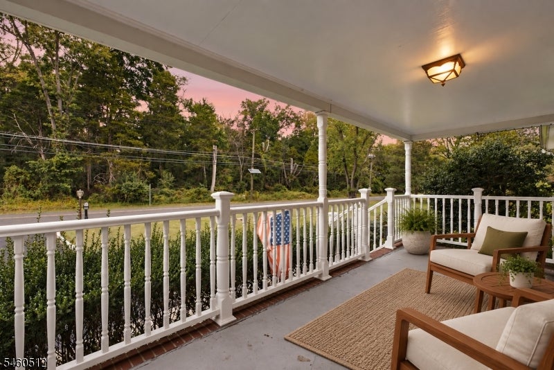 93 Sunset Road