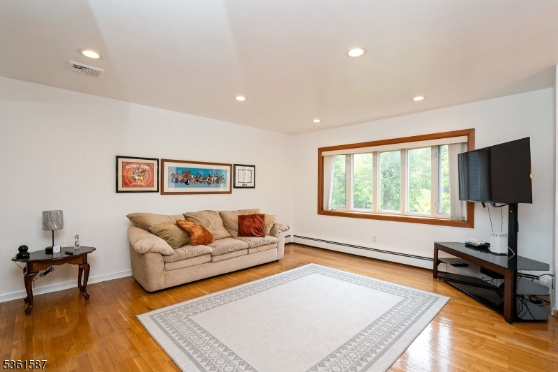 151 Mount Pleasant Ave