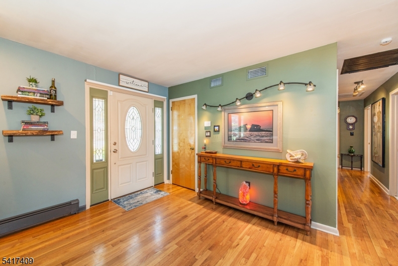 104 Lionshead Drive West