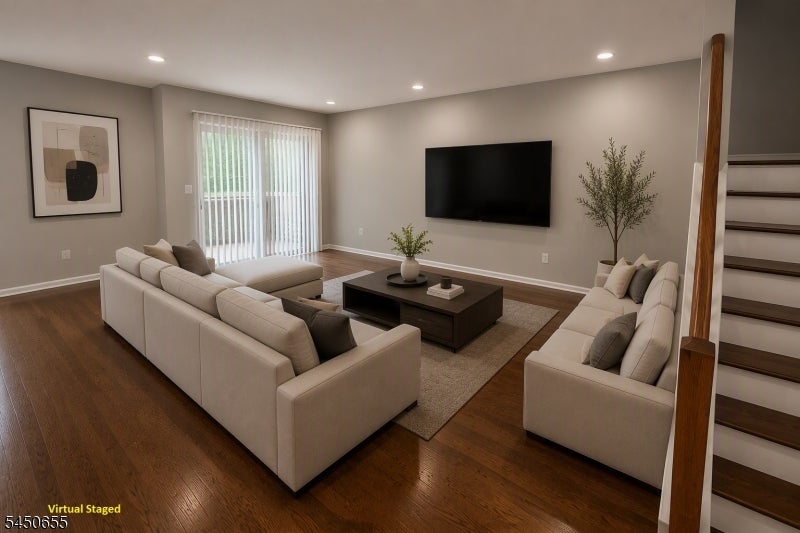2501 Vantage Ct