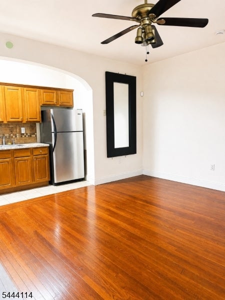 5 Pomona Ave 4A