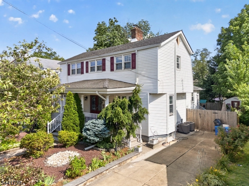 321 Willow Ave