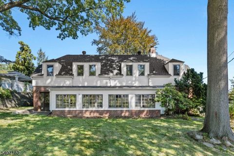 16 Lynn Dr Clifton City NJ 07013