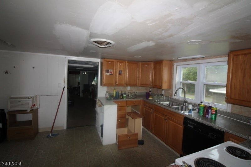 498 Bellis Road