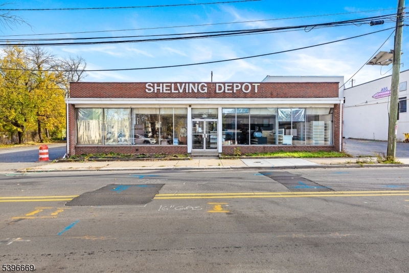 419-501 W Elizabeth Ave