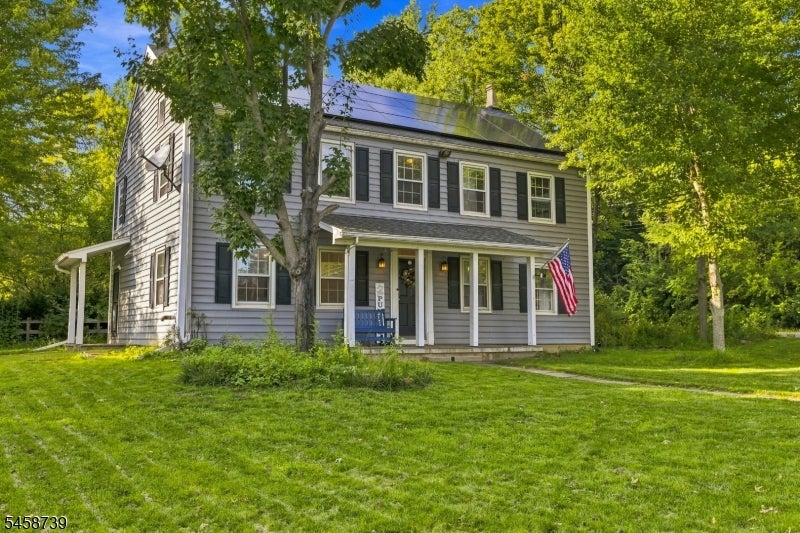 512 N Main St