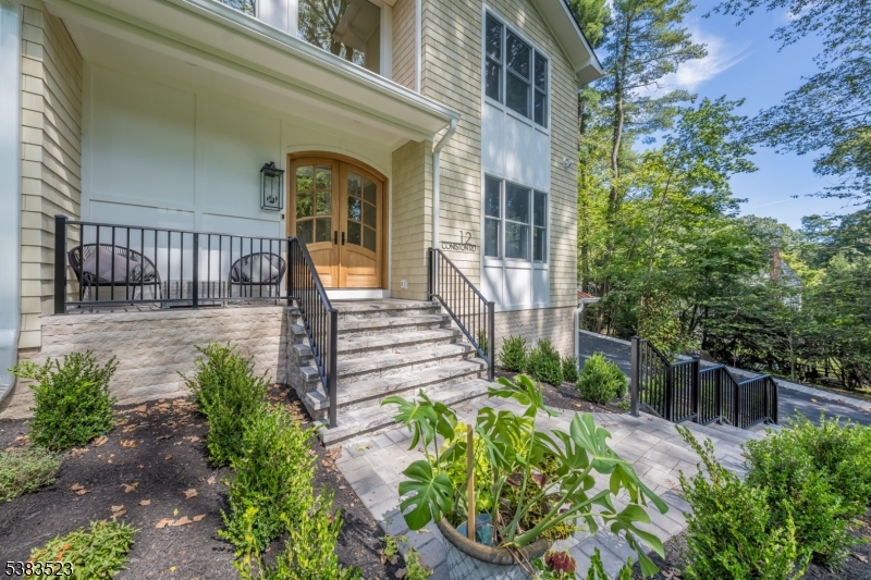 12 Coniston Rd