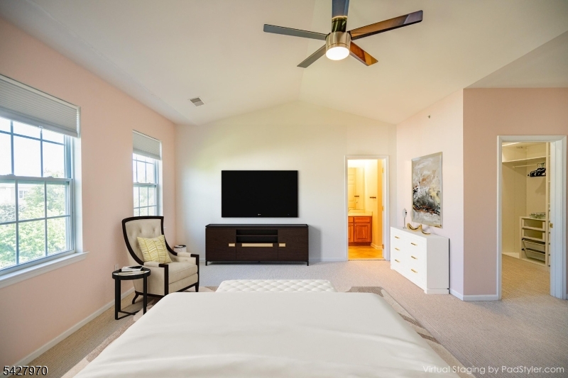 1012 Cunningham Ct 1012