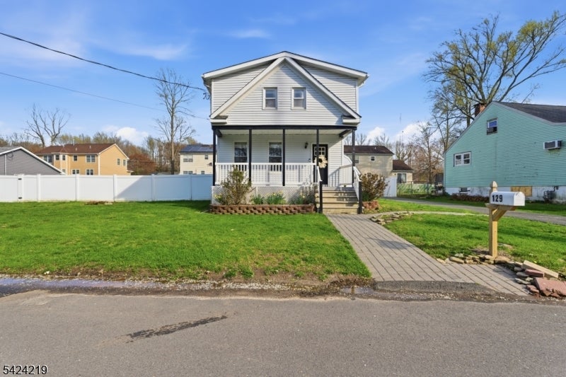 129 Willow Ave