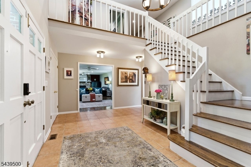 25 Timber Ln