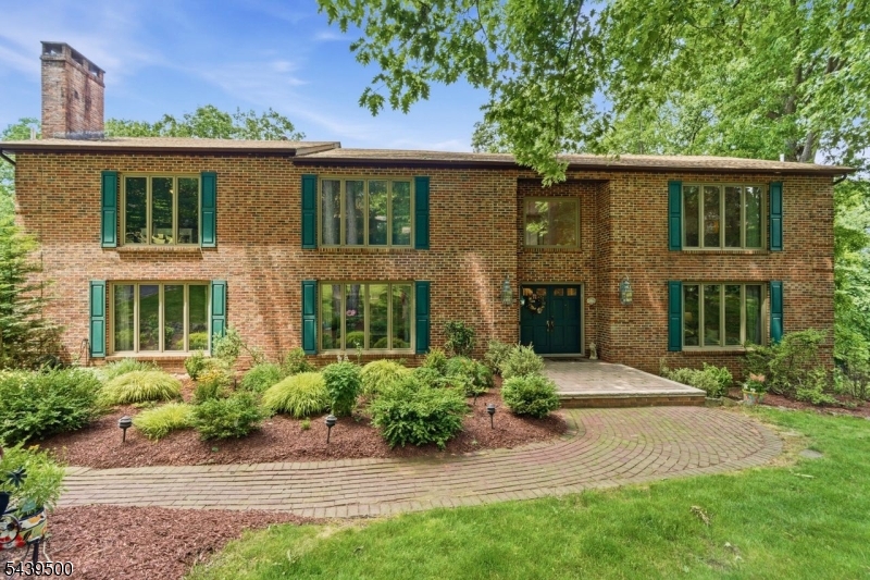 25 Timber Ln