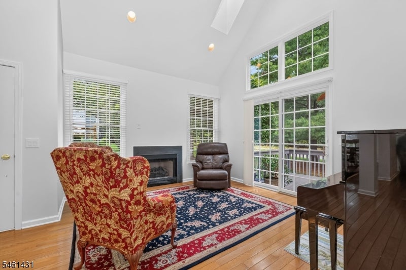 27 La Costa Dr