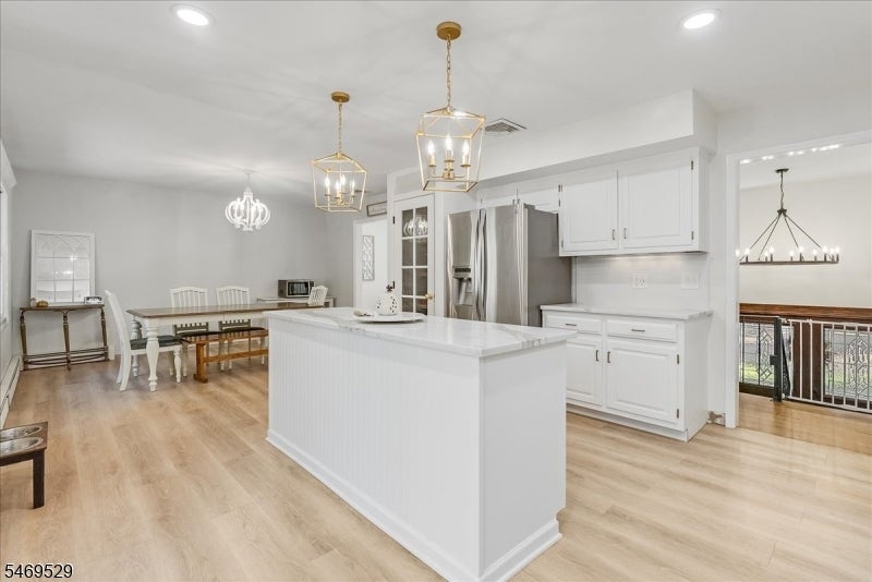 8 Tall Oaks Dr