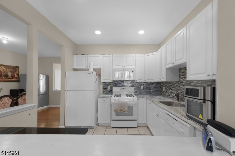 158 Autumn Ridge Rd