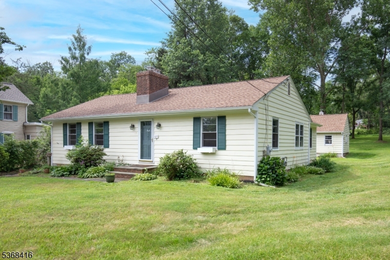 17 Joliet St