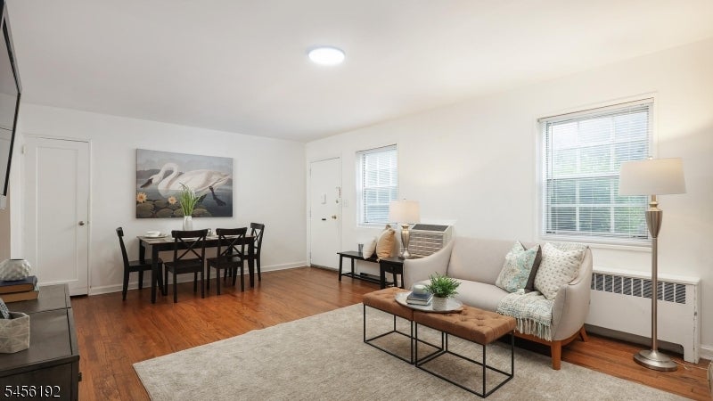 32A W Roselle Ave 32A