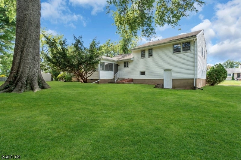 290 Arnold Ave