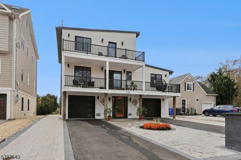 235 Alameda Dr Brick Twp. NJ 08723