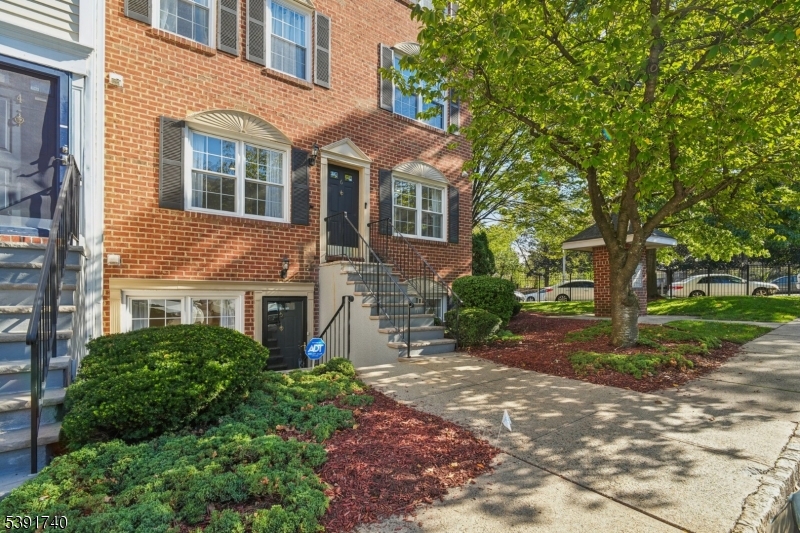 5 Rider Ct