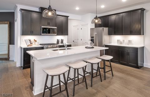 7 Wadsworth Drive 6 Denville Twp. NJ 07834