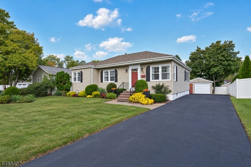 9 Shetland Dr
