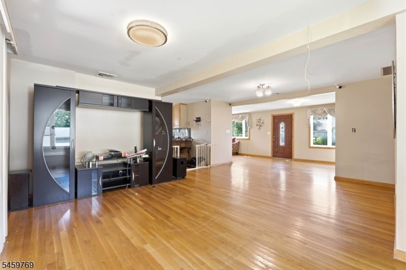 50 Woods Rd
