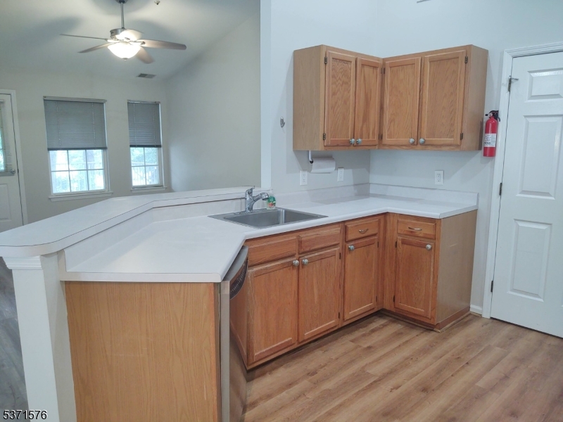 5912 Tudor Dr