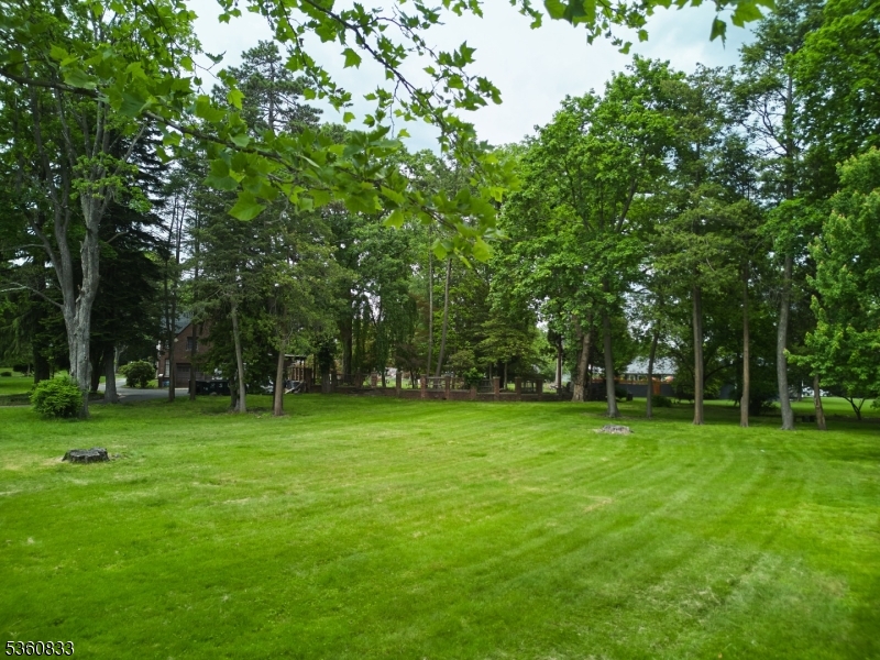 251-B Elmwynd Dr