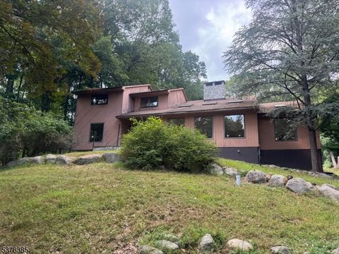 724 Tall Oaks Ct Franklin Lakes Boro NJ 07417